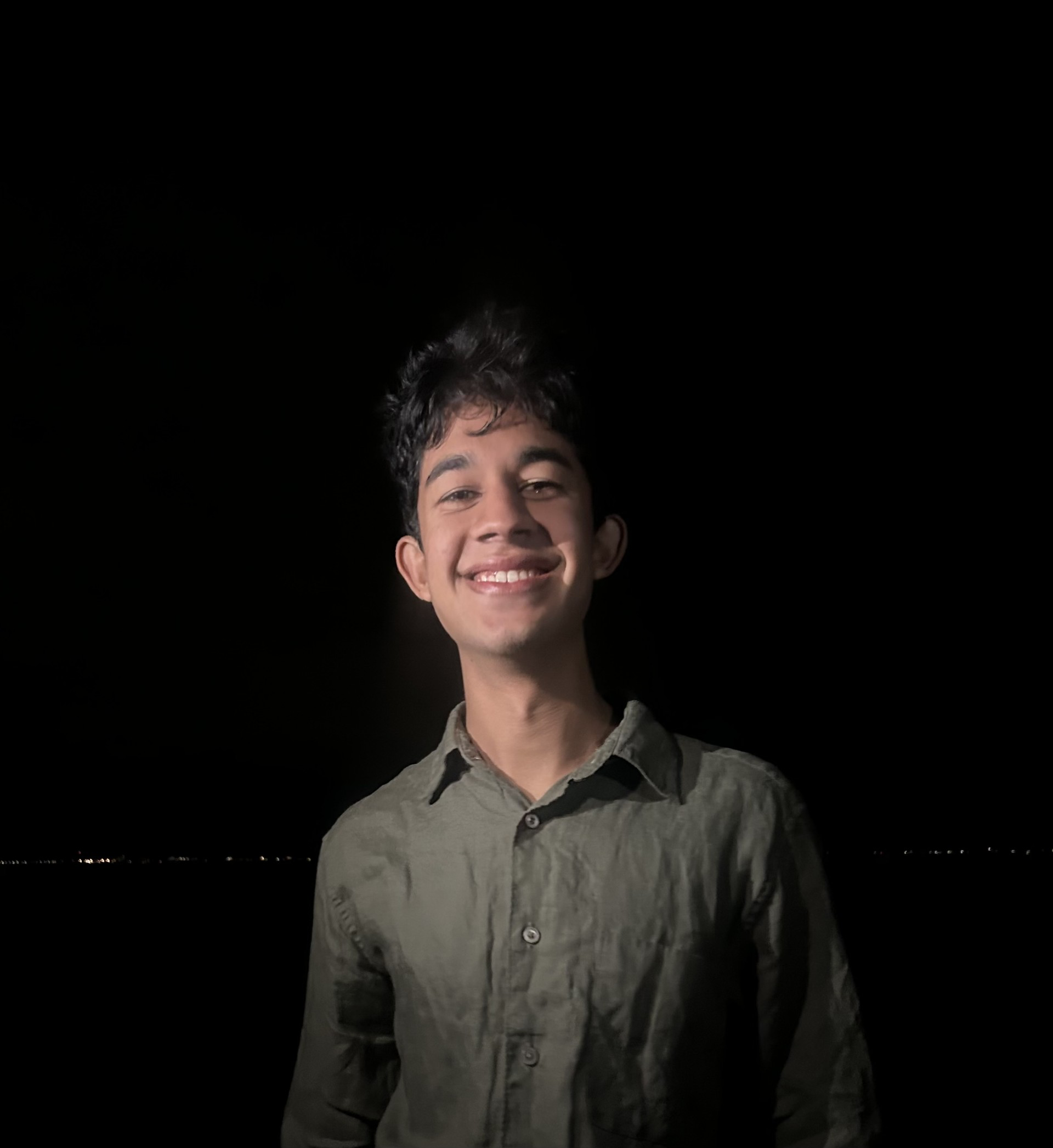 Headshot of Peer Concentration Advisor Ishaan Tewari