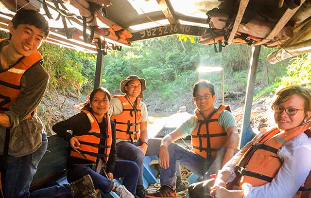 SEAS and UTEC students explore the remote region of Madre del Dios by boat, traveling down the Amazon River.