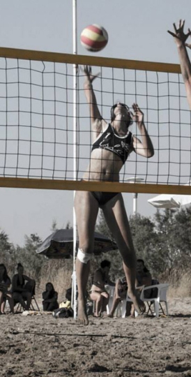 Eleni Dovrou beach volleyball