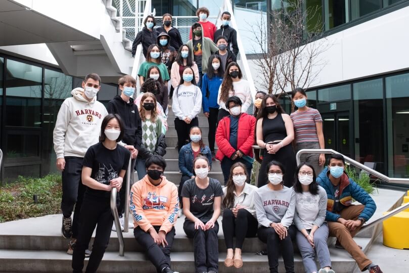 Group shot of high school students at National Biomechanics Day