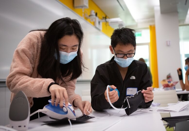 Students build wrist braces during National Biomechanics Day