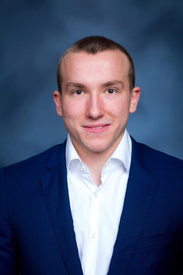 Head shot of Harvard SEAS alum Kimon-Aristotelis Vogt