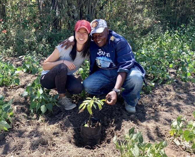 Harvard SEAS GSD alum Caroline Fong with a Kenyan farmer