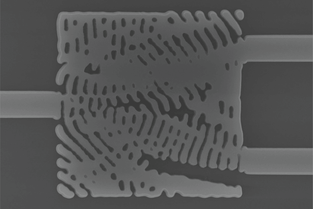 microscopic view of a photonic component