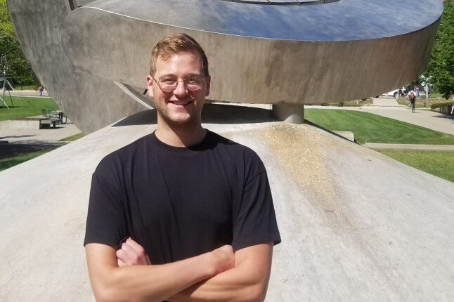 Harvard SEAS alum Adam Vareberg