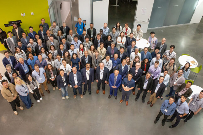 A large group of researchers at the Harvard SEAS Science & Engineering Complex