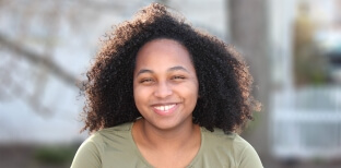 Danielle Davis portrait
