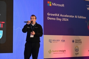 Harvard SEAS alum Kimon-Aristotelis Vogt speaking at a Microsoft event