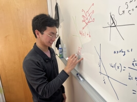 Harvard SEAS student Gabe Wu