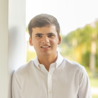 Harvard SEAS student Nicholas Lopez